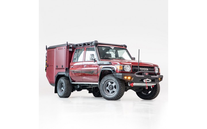 CY 丰田LC79底盘旅居越野房车 地球风暴整车ES7900